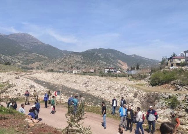 F4CCBF28-FB48-40DE-8E1E-4C8CD3CE4036