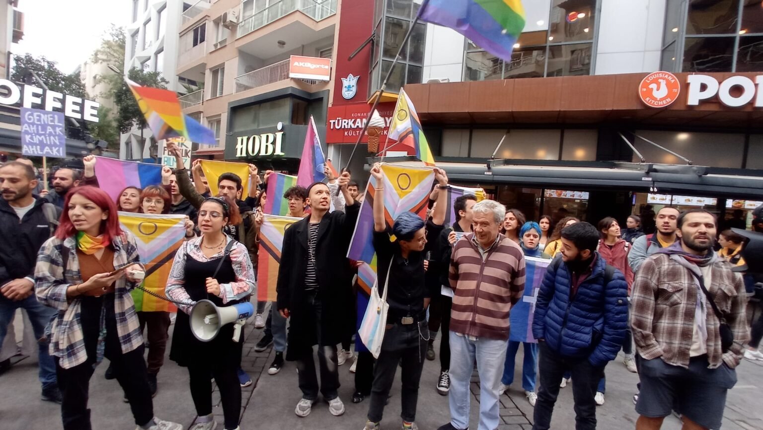 WhatsApp-Image-2022-11-06-at-17.31.40-1536x866