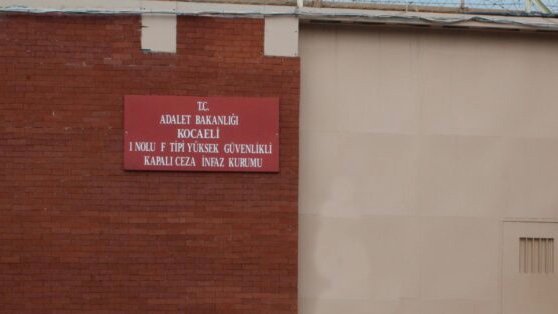 23879182-1773-4DAA-B866-B0A8753CC32D