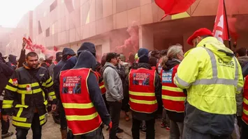 B7B9D7ED-A5A9-4EE2-B167-349EBF500B5A