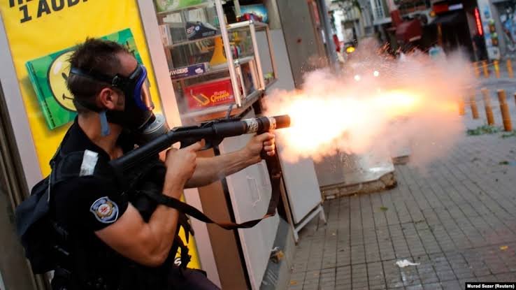 E4ED535D-BC34-4C2C-8022-C02F37FBFD2E