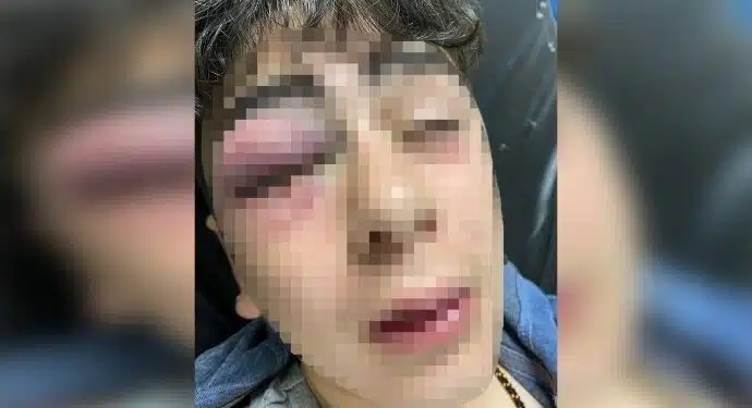 EAEED38C-D287-46C5-A27C-F41DD3994DAF