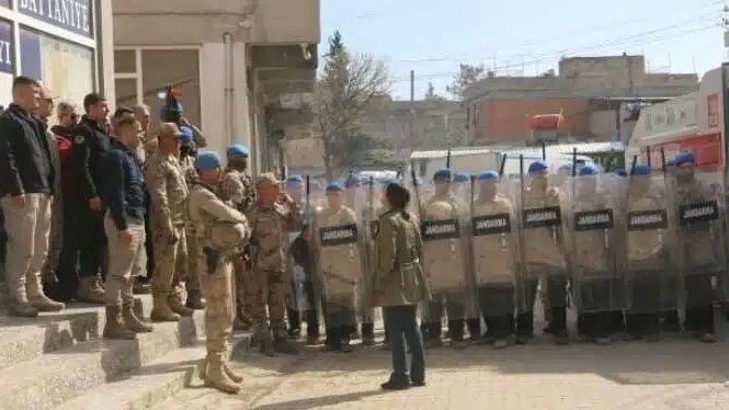 6BA7EE87-595E-415E-913E-2301A554621D