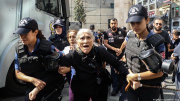 374556A3-F9B3-4706-9D3A-1D4BB2C2F075