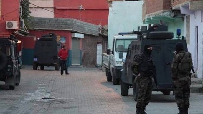 DFC35CE7-3C64-4CD6-82F3-F213BA9E5307