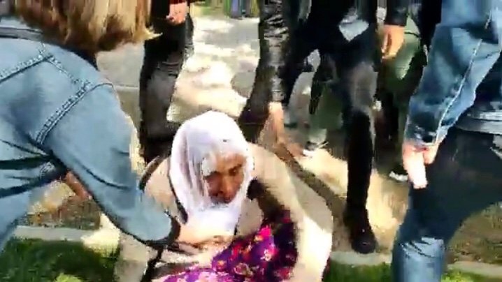 E7D4BBD1-9307-4390-8325-BA453826B112