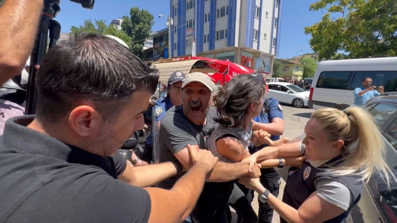 22CA083D-D4DA-4225-8F45-DCCE3D9B3EB3