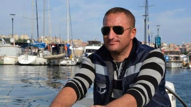 F1B0DC92-594C-4DEB-9148-63E48650B711