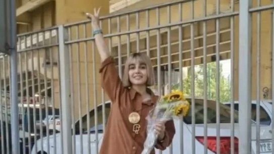 6840C58A-4B90-4A2C-8F26-371C4D085A9B