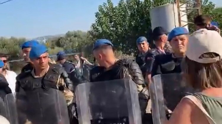 9171ACCB-5E99-41AA-9E8F-CA79597A938C