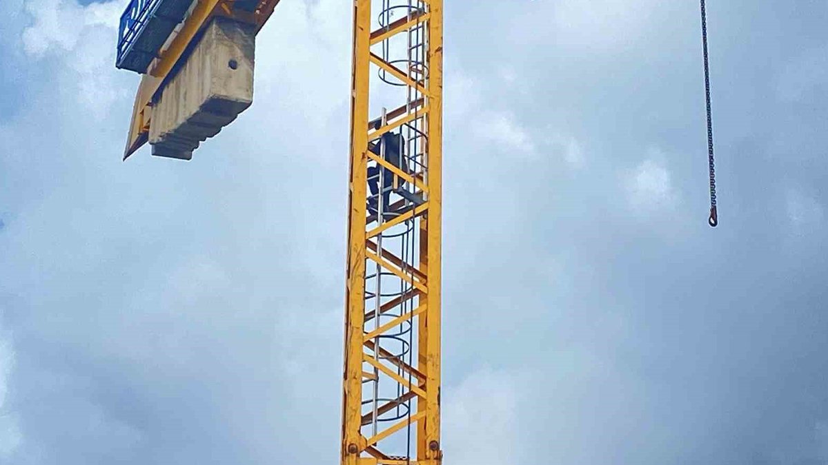 28528188-E56E-4D7E-BF8F-D5AD0DA269AC