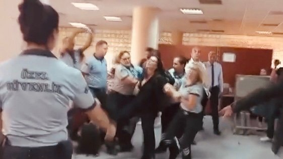 45187306-3301-419E-A601-3E18E1D9BCCD