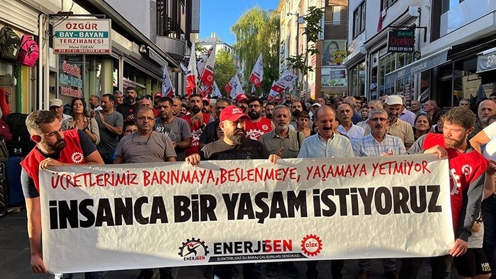 EAF7CBBC-5061-42BD-98D4-A0B0243568BD