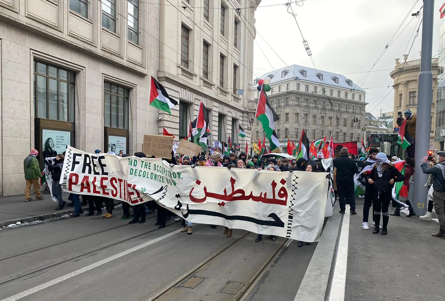 5X71Ijl8qFBBGUHKx2S9_Q