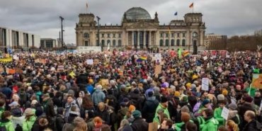 berlinde-fasizme-karsi-kitlesel-eylem