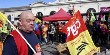 fransada-demiryolu-sendikalarindan-grev-cagrisi