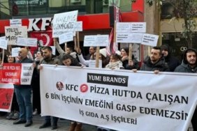 izmirde-kfc-ve-pizza-hut-calisanlarindan-eylem