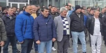 doruk-madencilik-iscilerinin-eylemi-suruyor