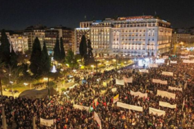 yunanistanda-hukumet-istifa-eylemi