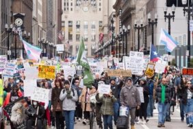 abdde-trump-karsiti-eylemler-suruyor