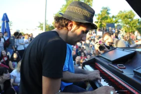 piyanist-davide-martello-sinir-disi-edildi