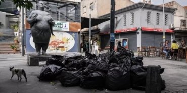 1390x790cc-izm-08-05-2025-konak-belediyesinde-grev-sokaklar-cop-doldu2