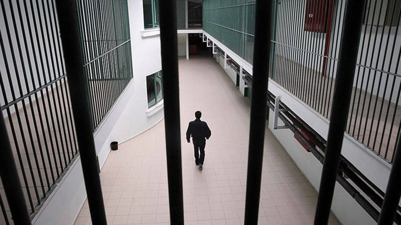 cezaevlerinde-agir-bilanco-son-iki-yilda-bin-26-olum-yuzlerce-ertelenen-tahliye
