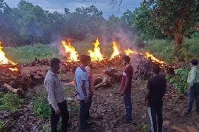 j9cq1ti4_narayanpur-naxal-chief-basavaraju-funeral-_625x300_26_May_25