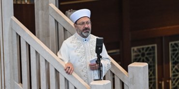 Diyanet İşleri Başkanı Ali Erbaş, Taksim Camii'nde hutbe irat etti