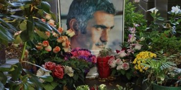 yilmaz-guney-mezari-basinda-anildi-3