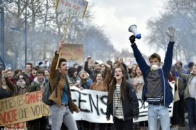 fransa_ogrenci_protesto
